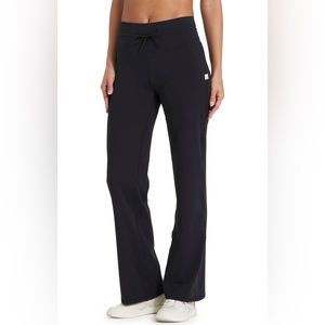 NWT Vuori Daily Knit Wide Leg Pants in Medium